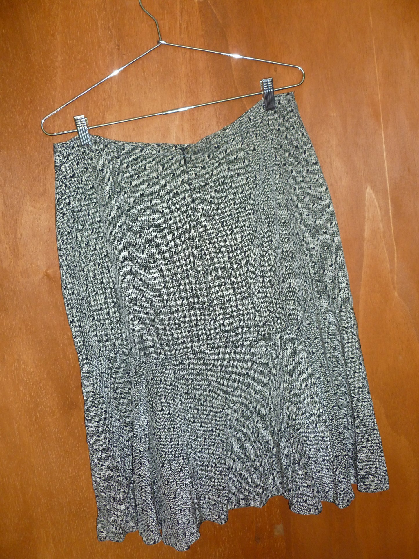 Silk Black & White Flutter Hem Skirt (14)