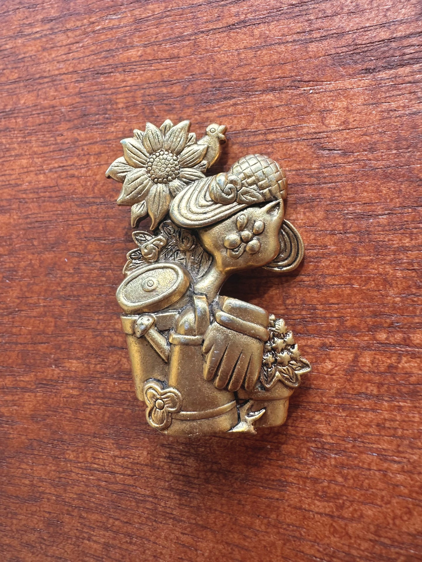 70s Brass Garden Cat Brooch