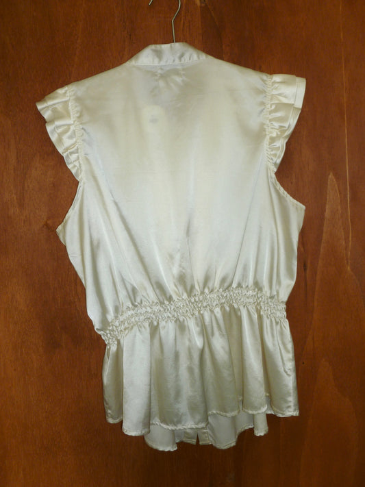 Cream Ruffled Button-Front Blouse (3X)