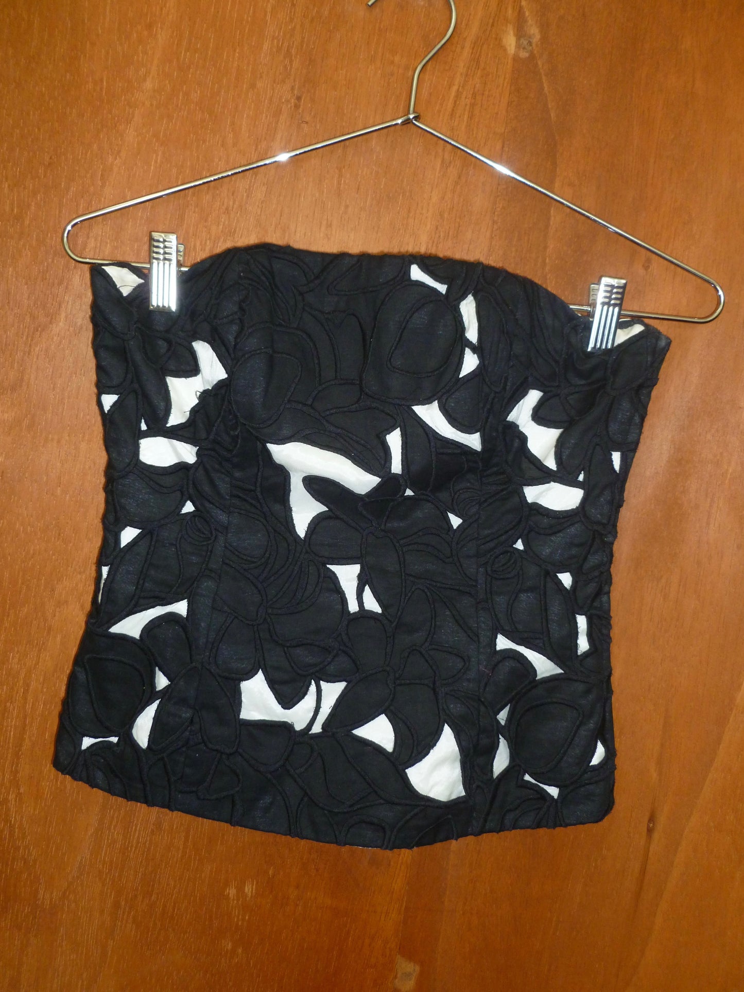Black & White Floral Inlay Corset Top (8)