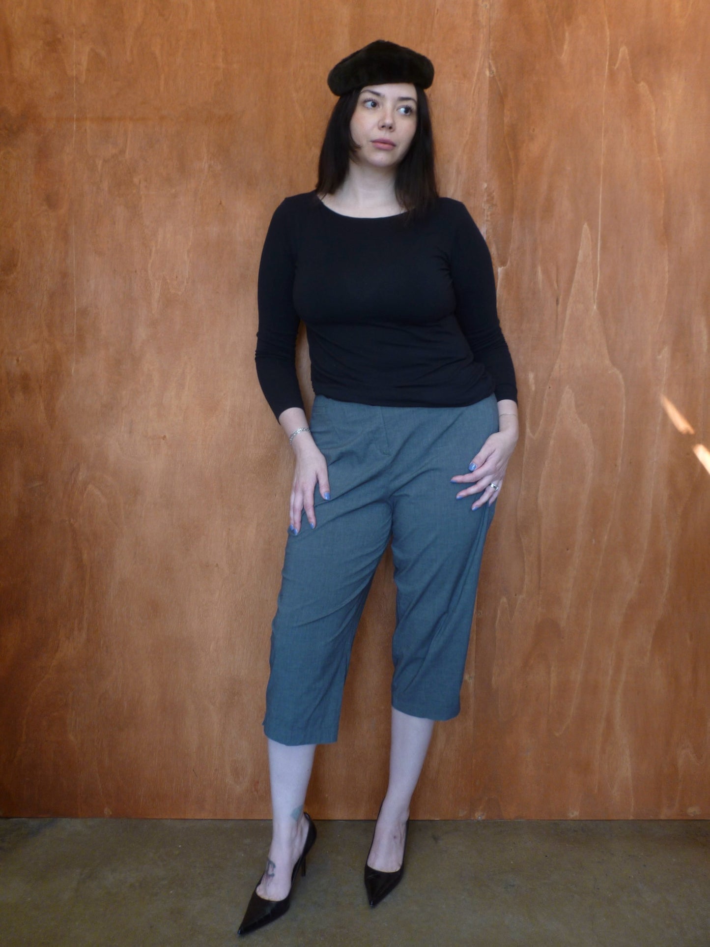 Charcoal Cotton-Blend Trouser Capri (32")
