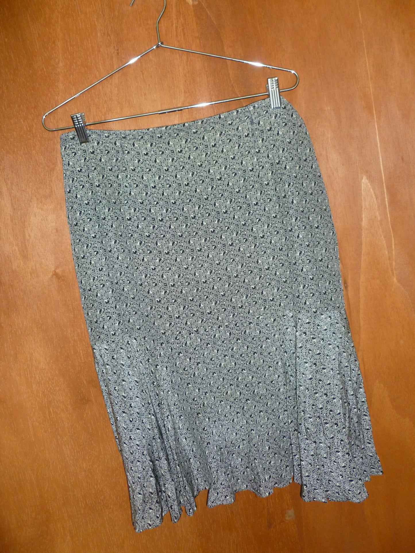 Silk Black & White Flutter Hem Skirt (14)