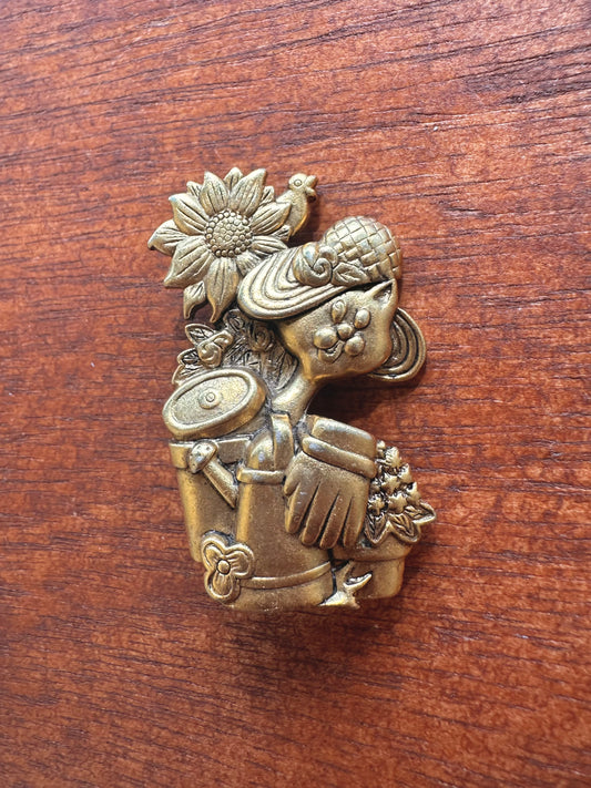 70s Brass Garden Cat Brooch
