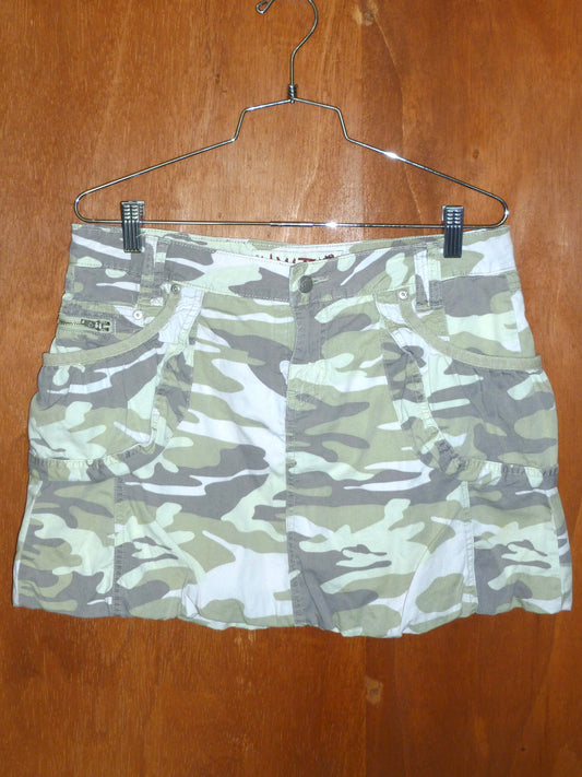 Camo Mini Skirt (M)