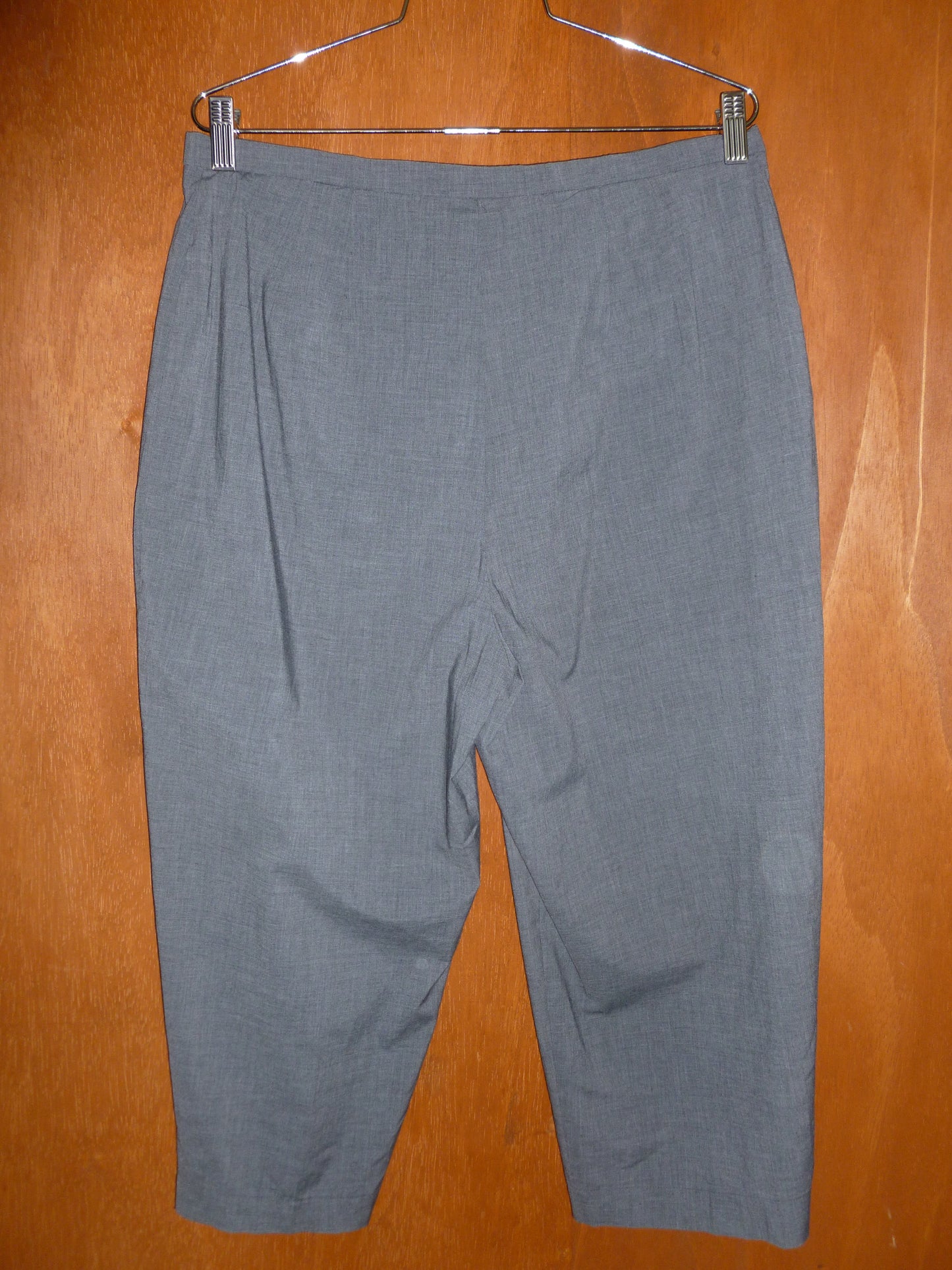 Charcoal Cotton-Blend Trouser Capri (32")