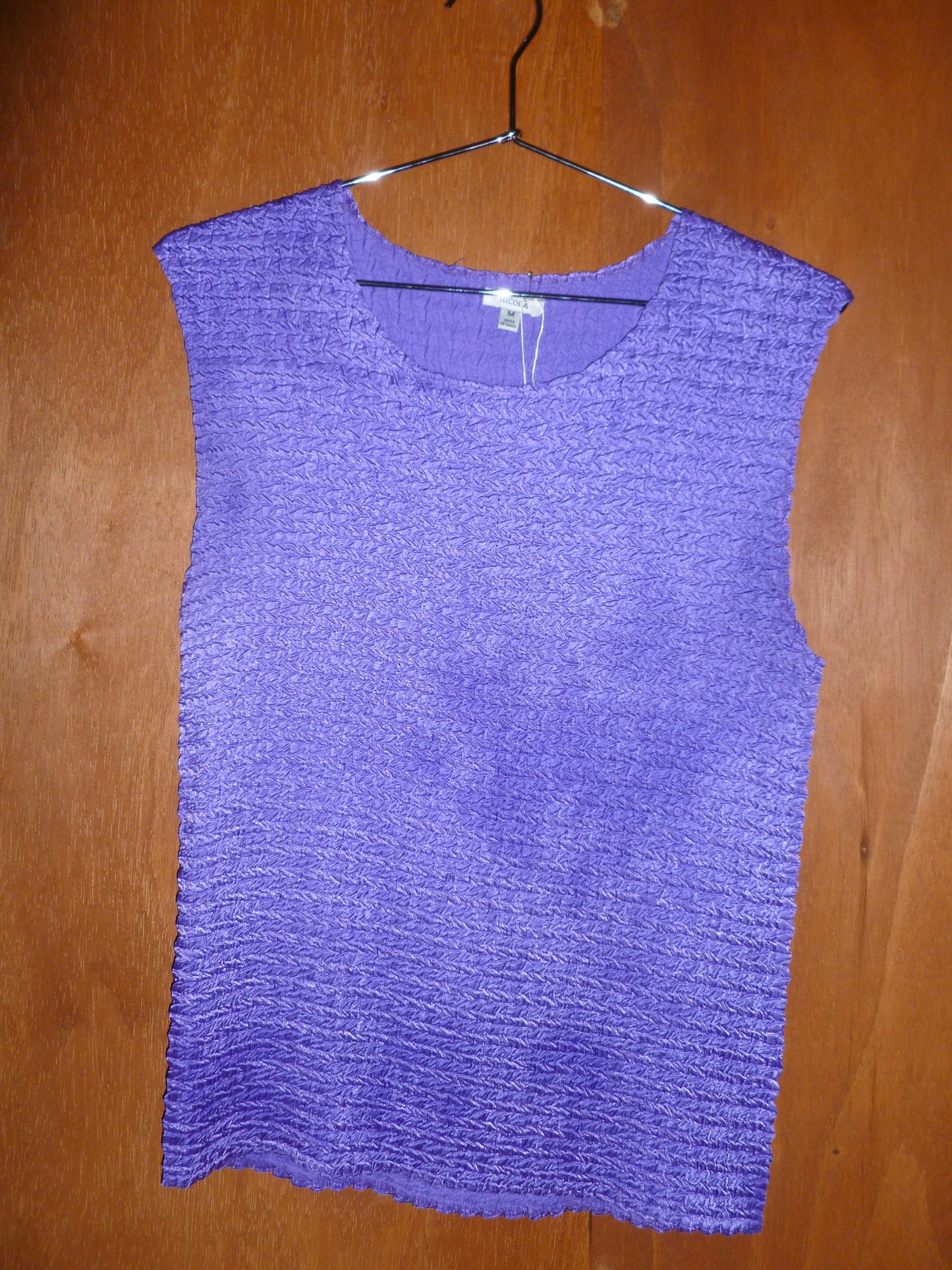 Violet Crinkled Sleeveless Blouse (M)