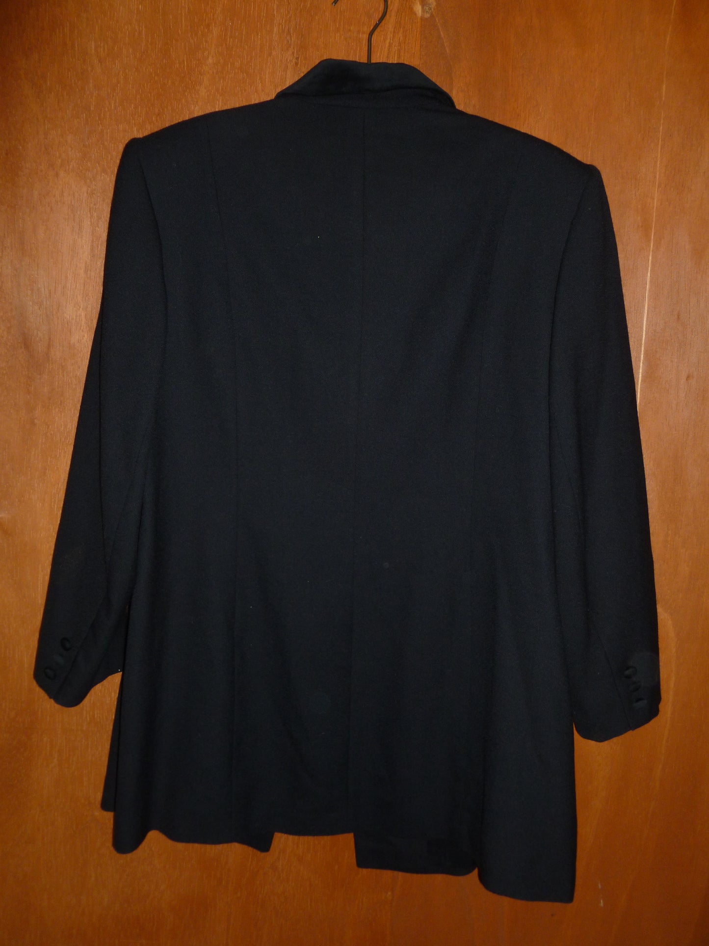 Wool-Blend Velvet Collar Jacket (22W)