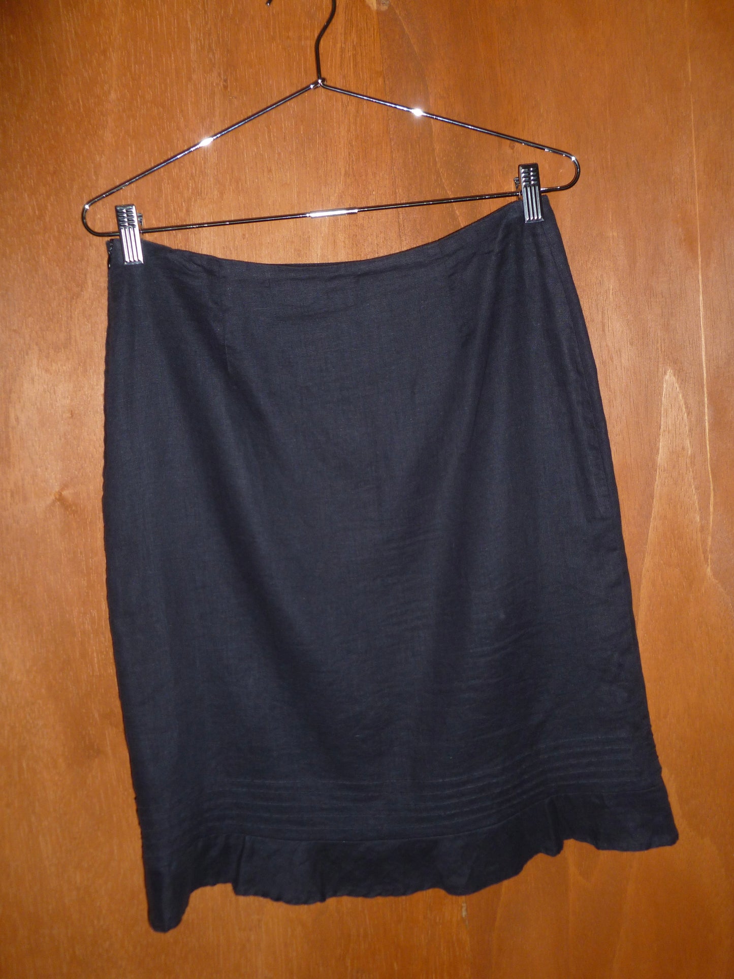 Black Linen Flutter Hem Skirt (10)